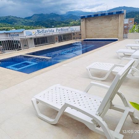 Hotel Bellavista Premium Villeta Εξωτερικό φωτογραφία