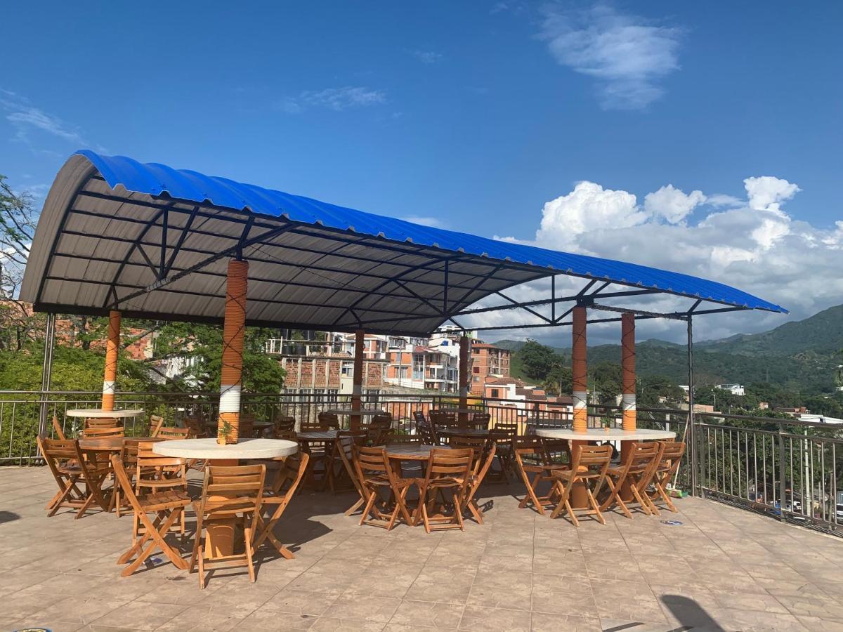 Hotel Bellavista Premium Villeta Εξωτερικό φωτογραφία