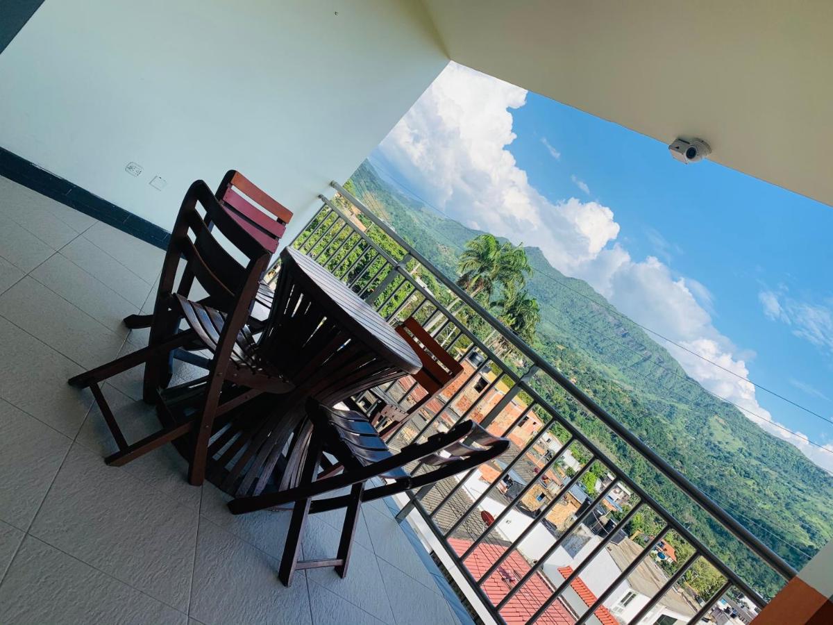 Hotel Bellavista Premium Villeta Εξωτερικό φωτογραφία