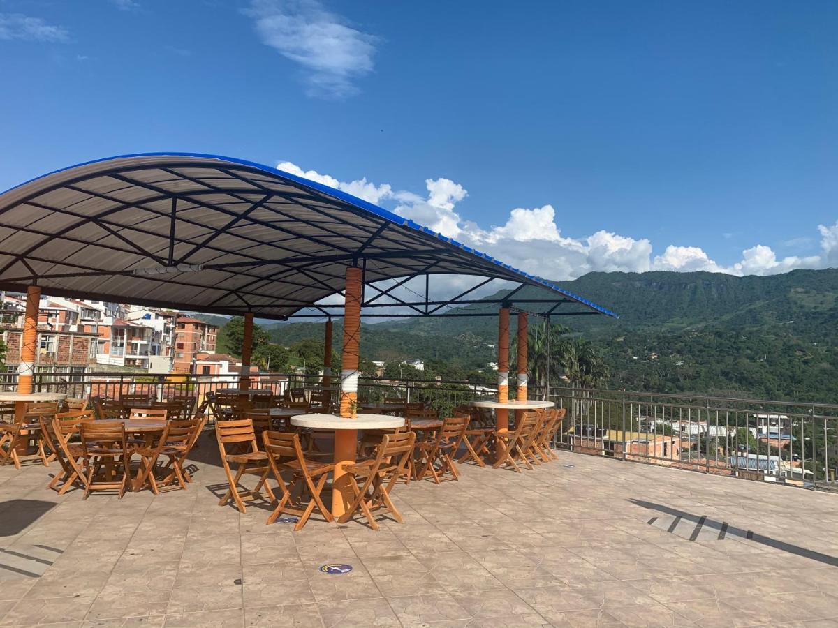 Hotel Bellavista Premium Villeta Εξωτερικό φωτογραφία