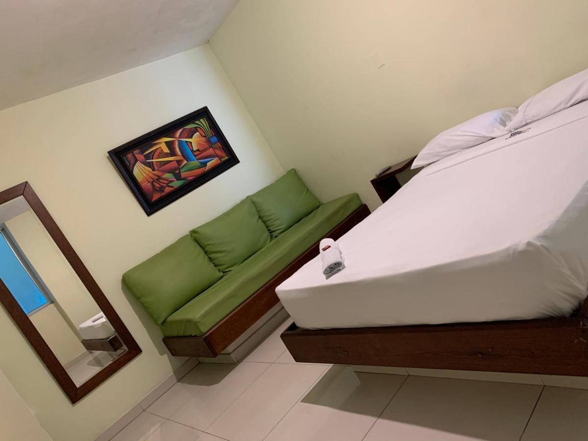 Hotel Bellavista Premium Villeta Εξωτερικό φωτογραφία