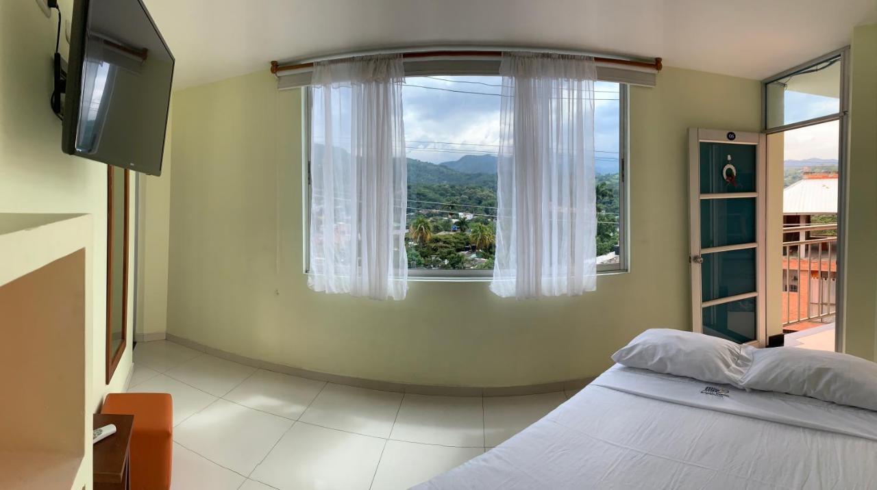 Hotel Bellavista Premium Villeta Εξωτερικό φωτογραφία