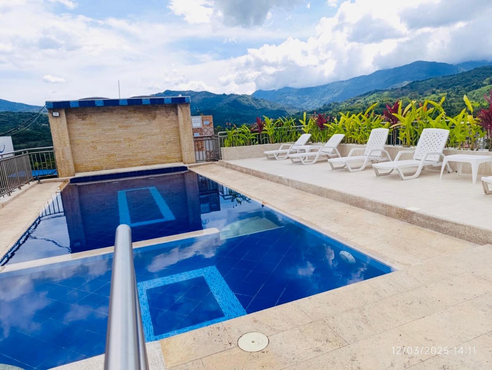 Hotel Bellavista Premium Villeta Εξωτερικό φωτογραφία