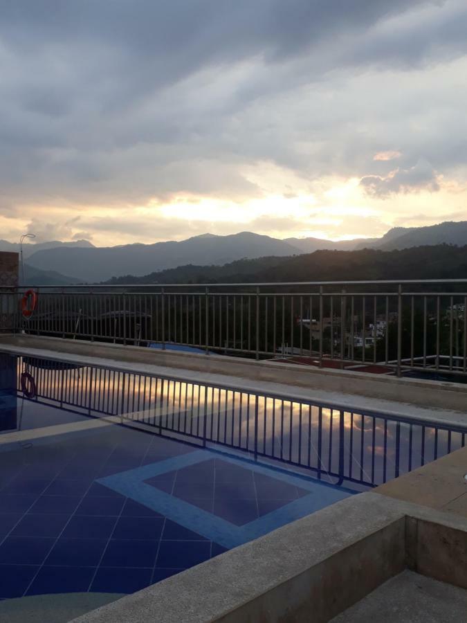 Hotel Bellavista Premium Villeta Εξωτερικό φωτογραφία